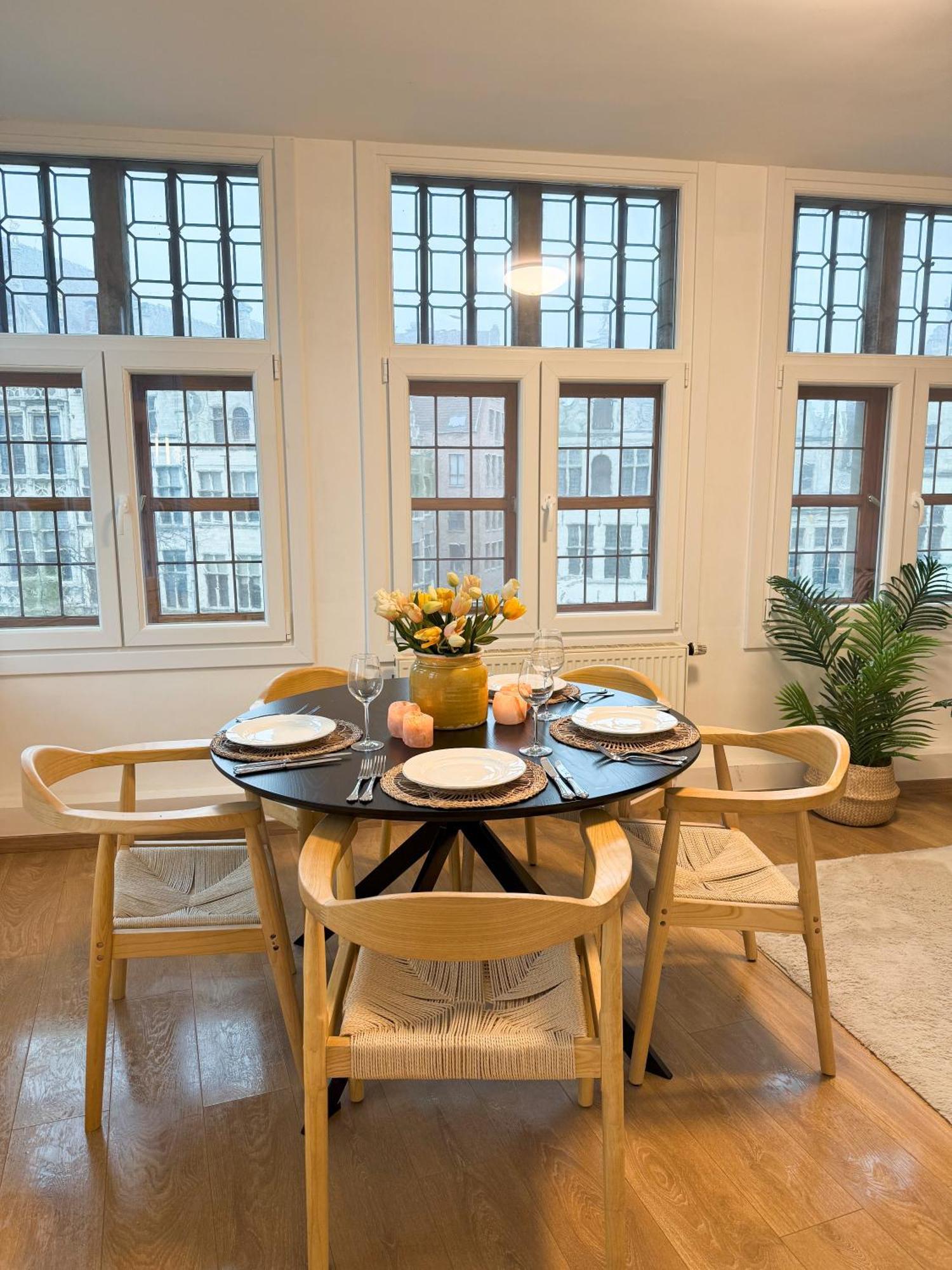 Le Faubourg Suites أنتويرب المظهر الخارجي الصورة